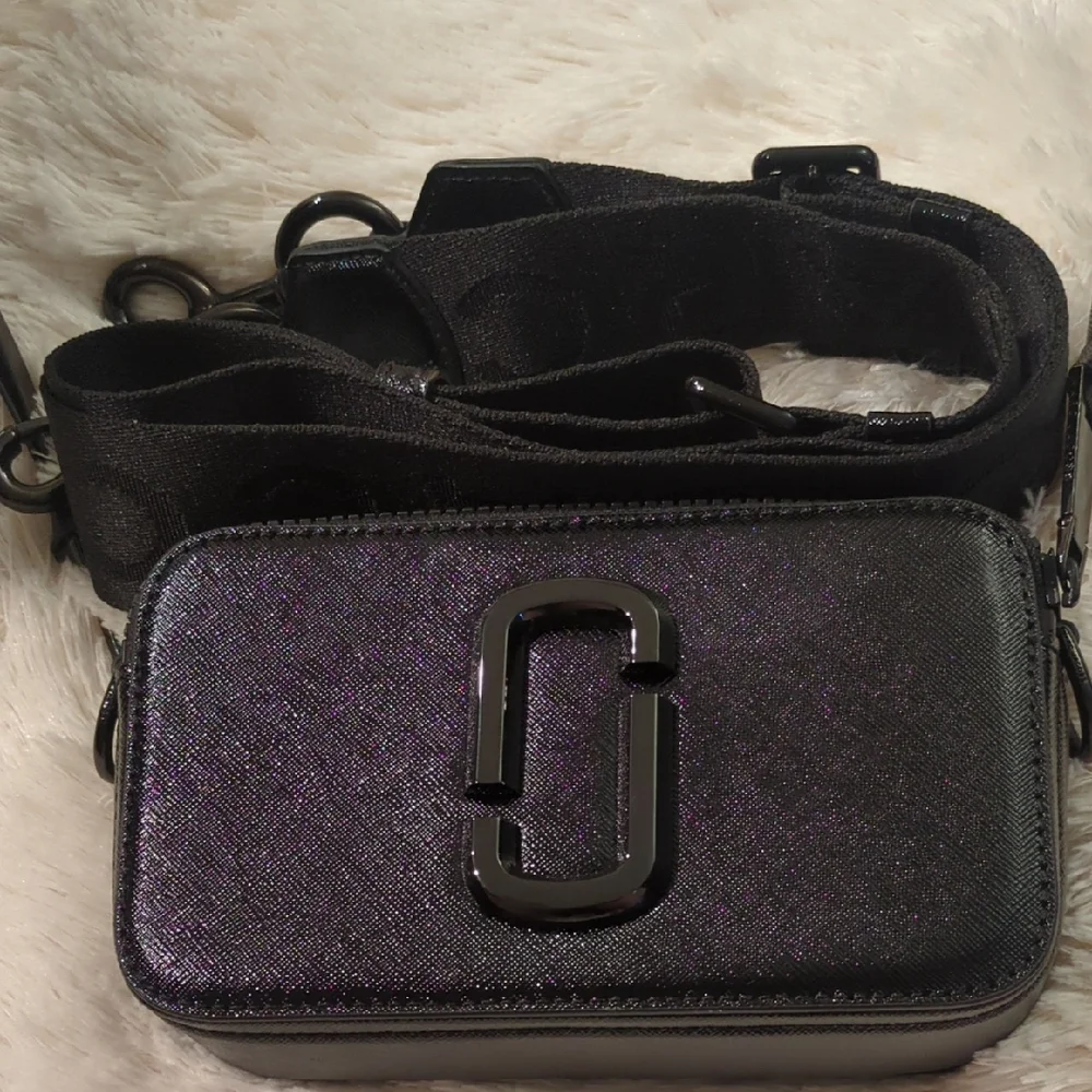 Marc Jacobs Black Crossbody Bag - Picture 2 of 6